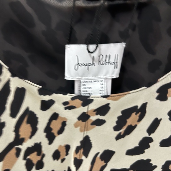 JOSEPH RIBKOFF
LEOPARD PRINT REVERSIBLE TANK - Picture 5 of 14